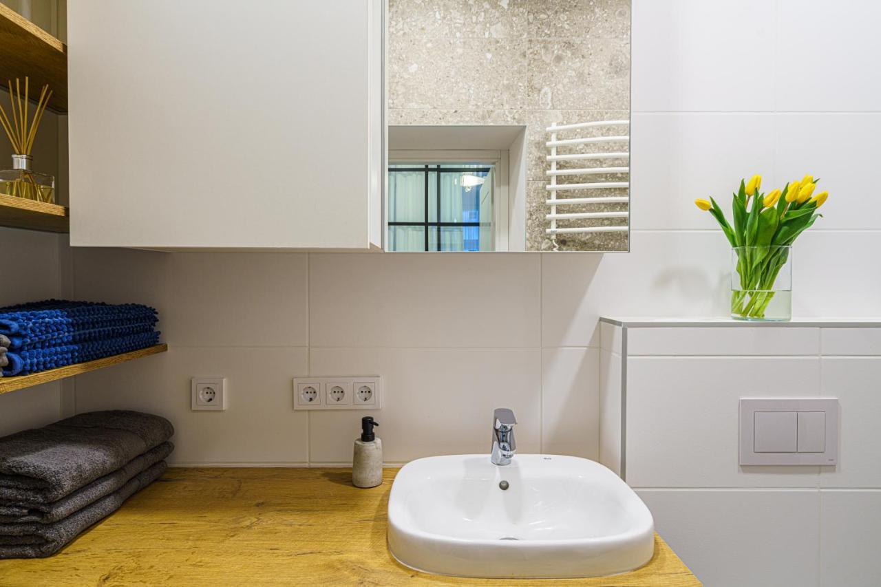 Moder Chic Apartment In Center-Prime Rentals Kowno Zewnętrze zdjęcie